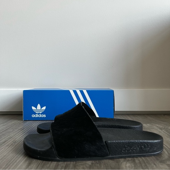 ADIDAS Adilette Black Pony Hair Slides - Picture 8 of 9